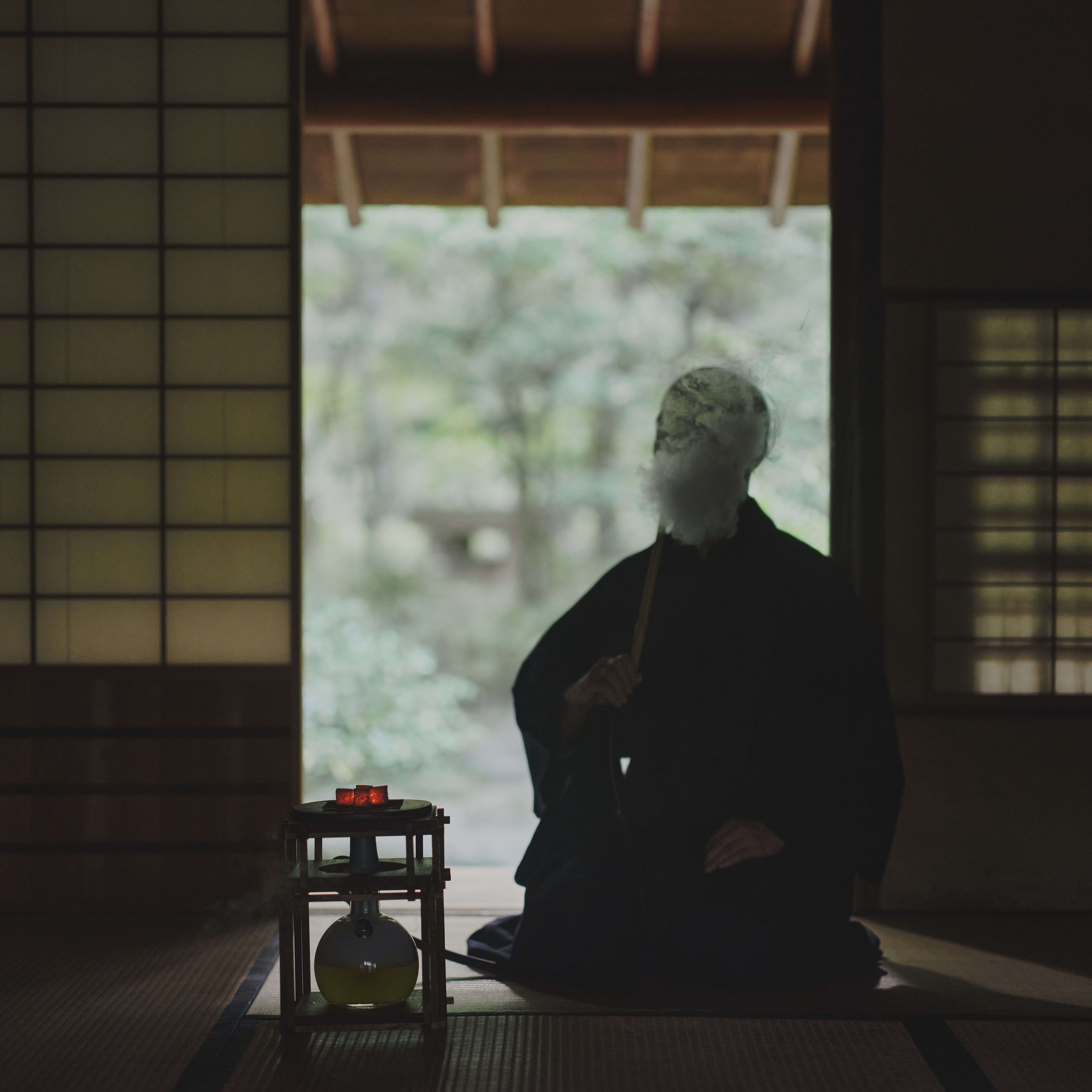 Zen Meditation through Tea Smoking